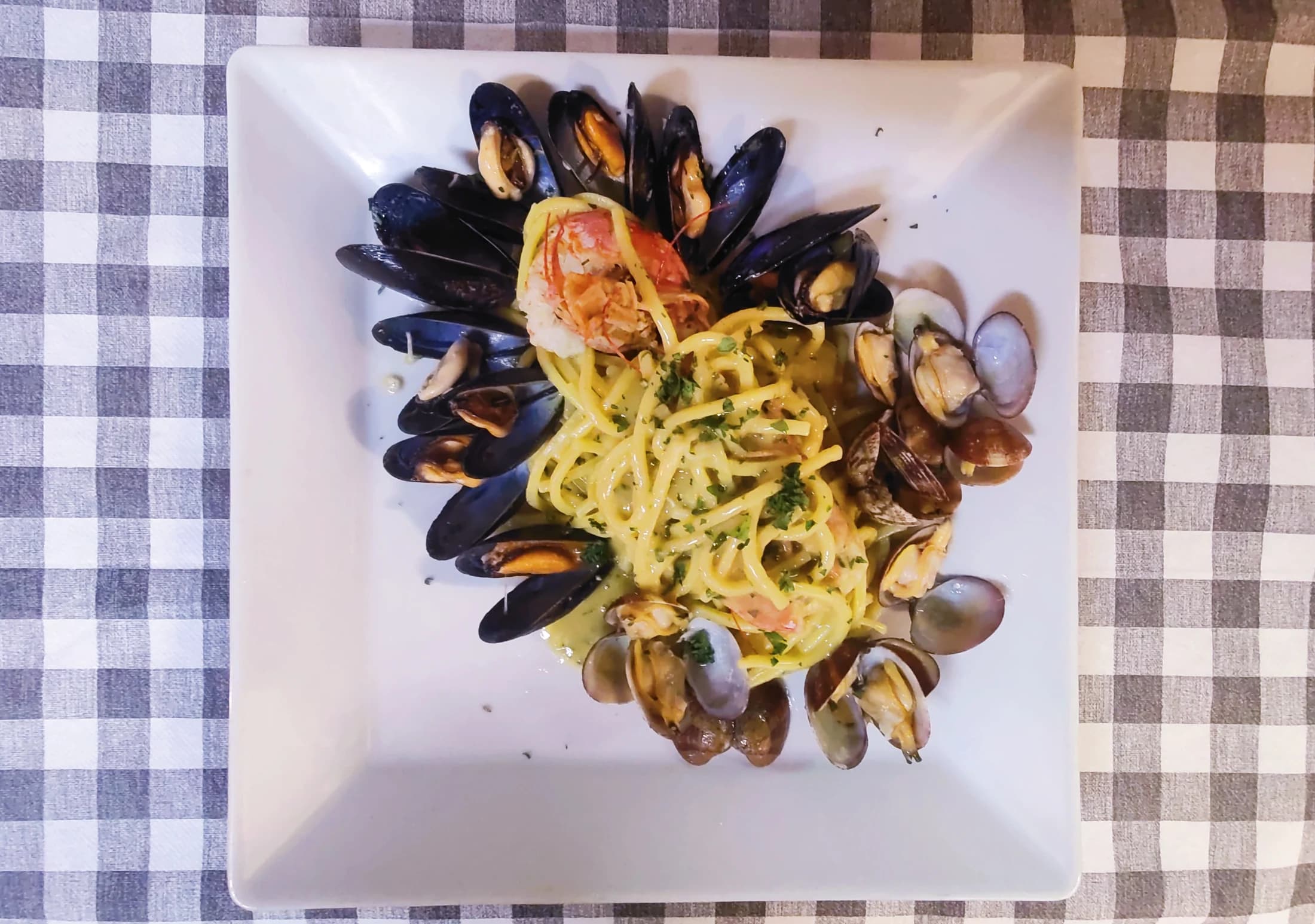Linguine with mussels, clams and prawns, from above