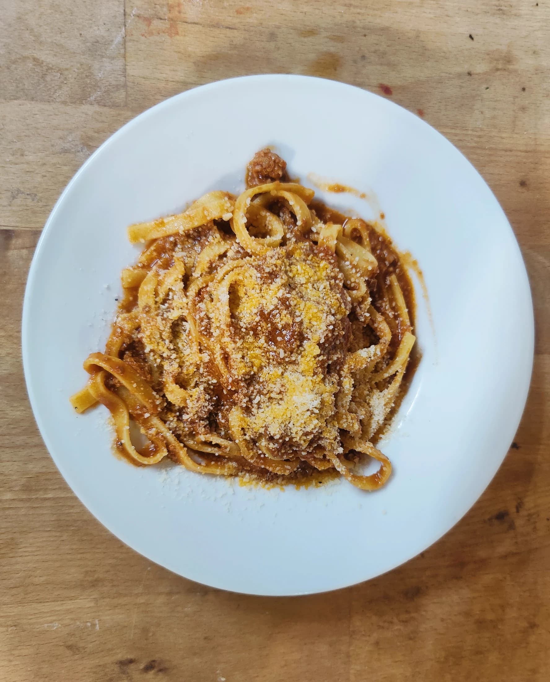 A creamy pasta with crispy pancetta